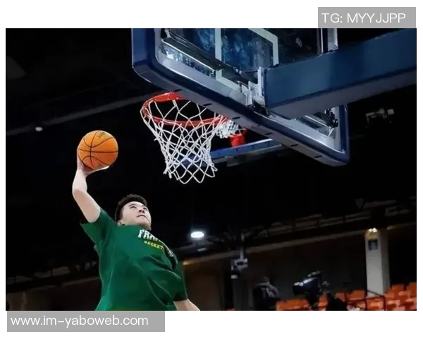 王俊杰替补表现出色NCAA常规赛22分钟贡献9分3篮板